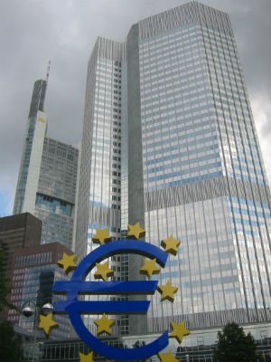 Frankfurtes_Eiropas_Central_banka_ar_Euro-2